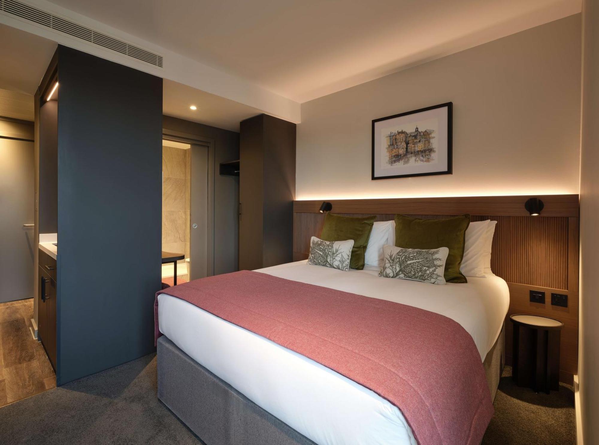 Готель The Resident Edinburgh - Newly Open Екстер'єр фото
